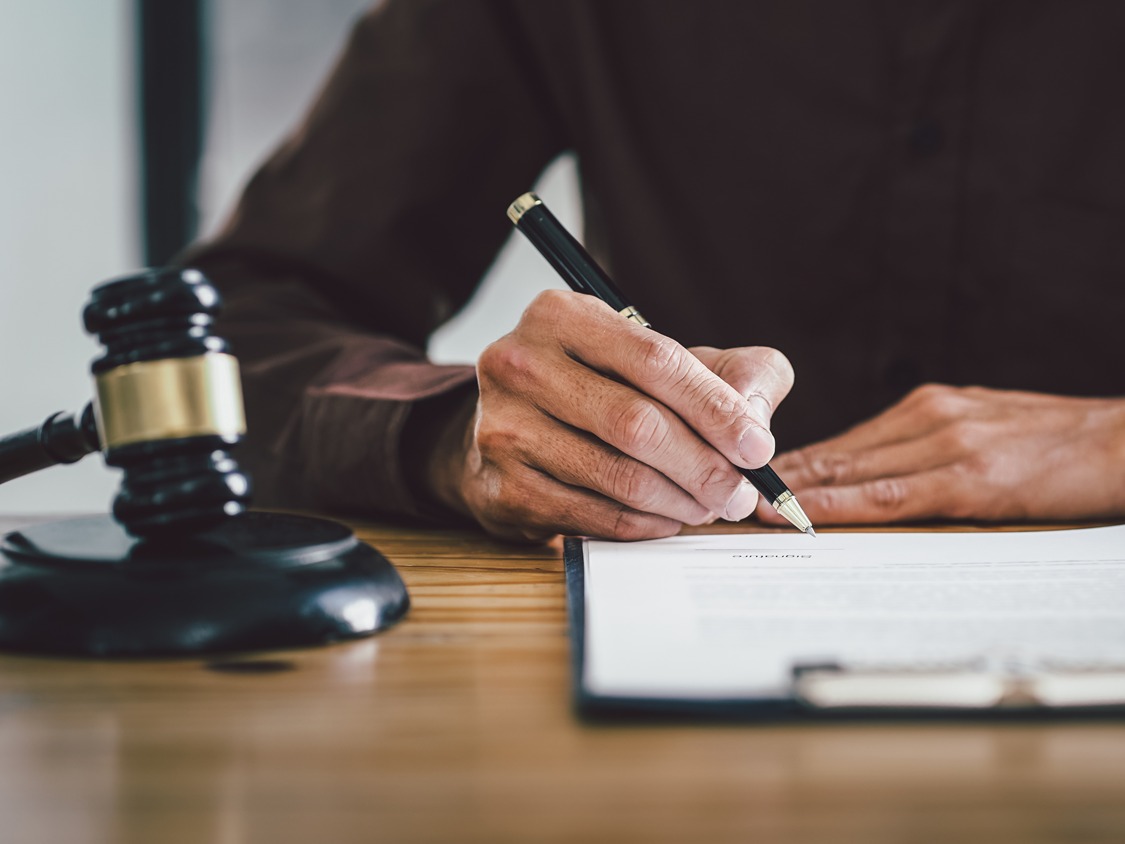 Skilled Public Liability Lawyer Handling Injury and Negligence Claims 